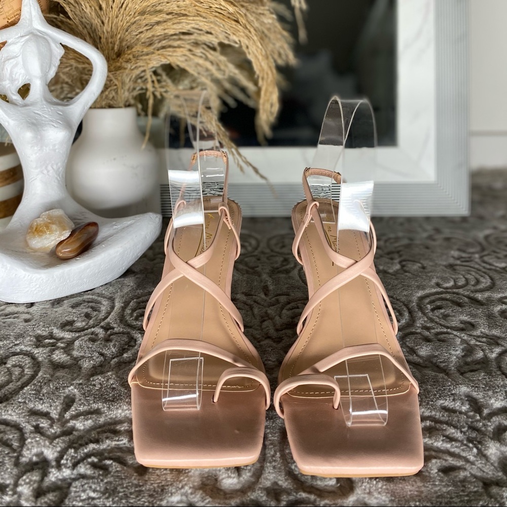 Perfect for date night , brunch , girls night out and more